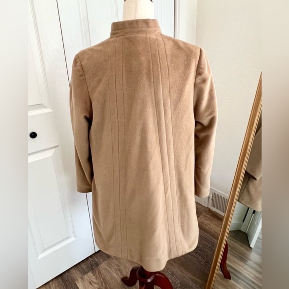 Vintage late 60’s-70s union made Nehru style camel/beige button up coat. size 12 - Picture 3 of 8